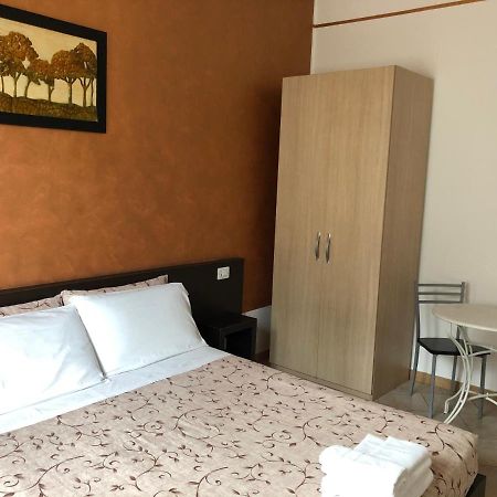 La Siesta Bed&Residence Cardano Al Campo Dış mekan fotoğraf